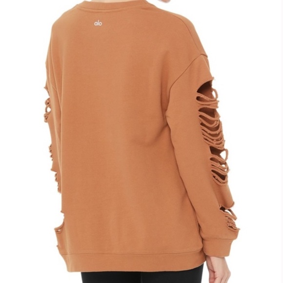 NWOT ALO Yoga Fade Distressed Long Sleeve Pullover - Picture 3 of 7